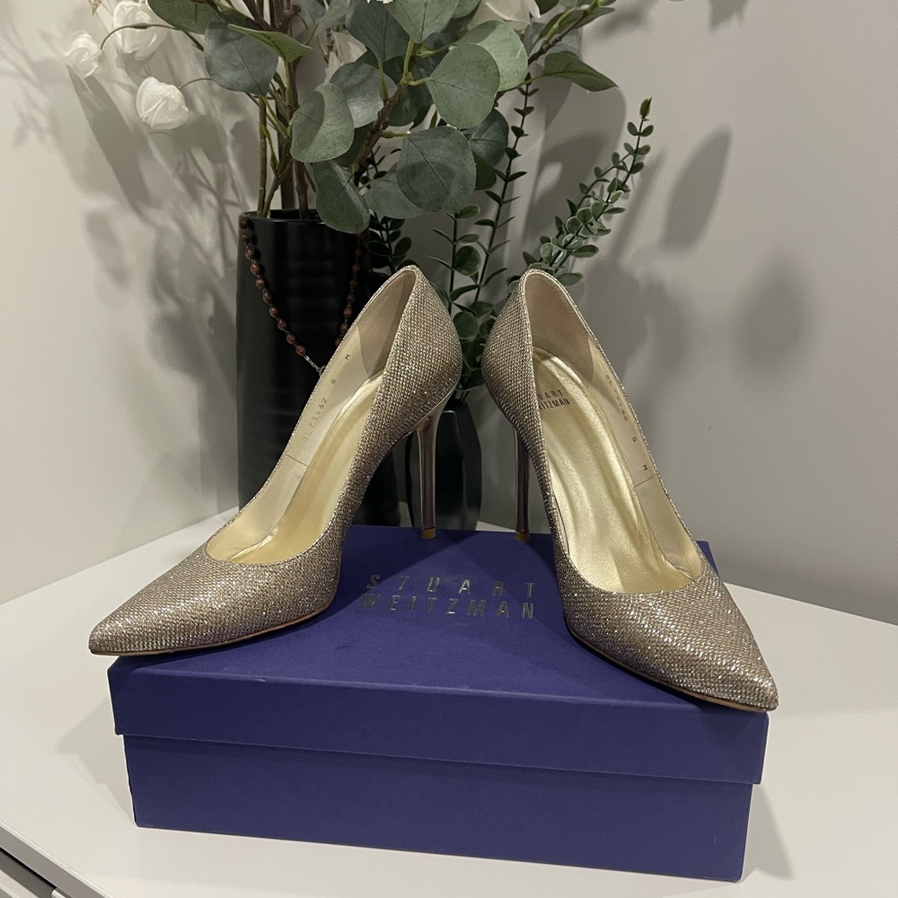 Stuart Weitzman pumps